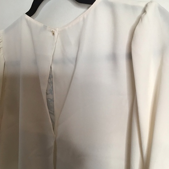 Zara Classy Women’s Top Long Sleeves with a bow and Flowers in the Front US M - Picture 10 of 16